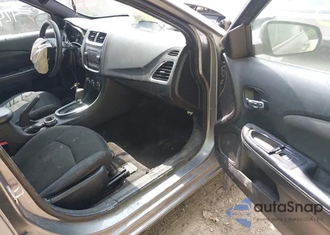 2011 Dodge Avenger Express z USA, uszkodzony, nr VIN 1B3BD4FB5BN626261